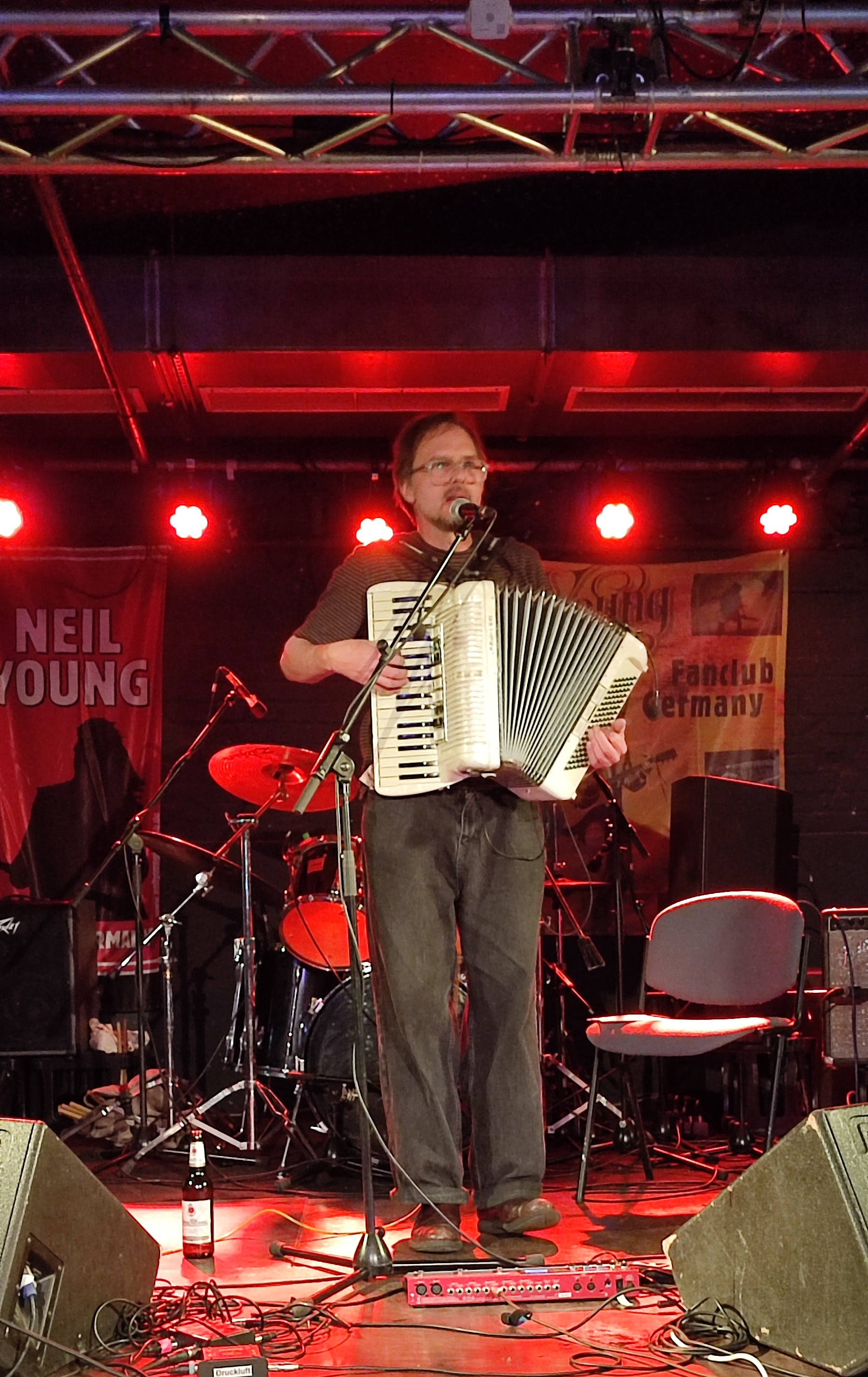 NeilYoung80thBirthdayTribute-2025-11-12DruckluftOberhausenGermany (6).jpg